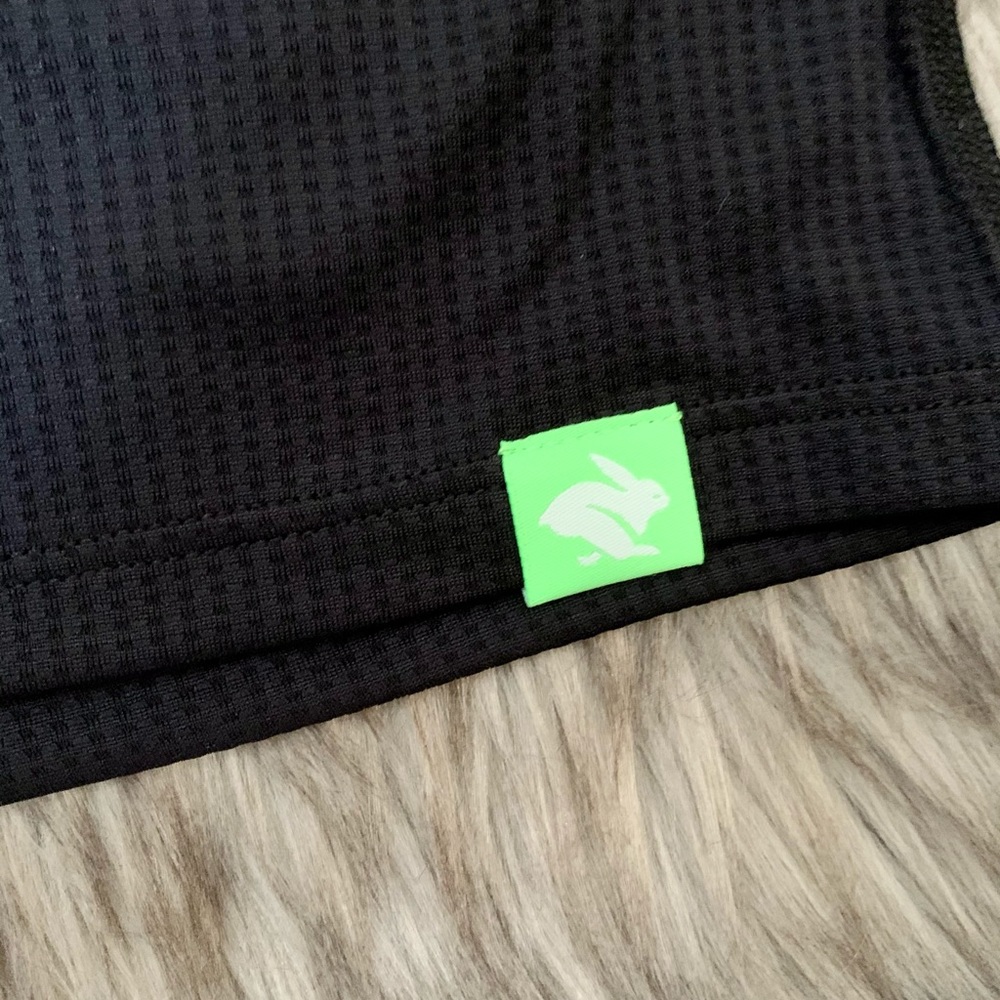 ❌SOLD❌RuninRabbit Rabbit Trail Mesh Tank - Picture 4 of 5